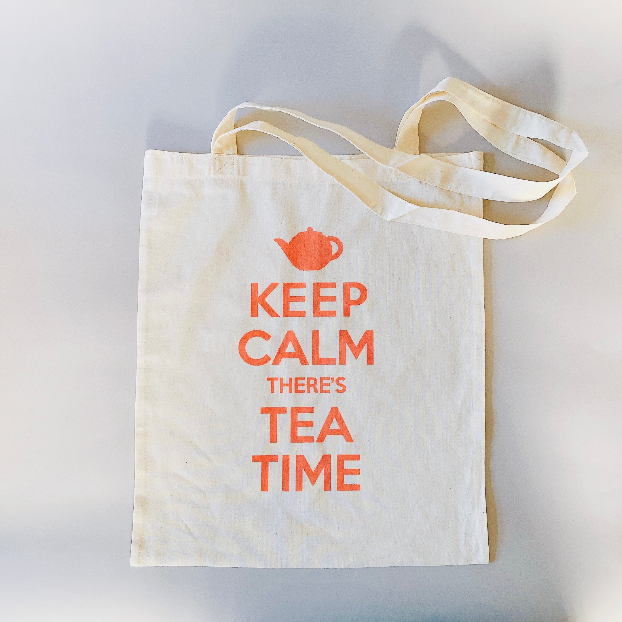 KEEP CALM<br>THERE'S<br>TEA TIME<br>コットンバッグ (薄手)